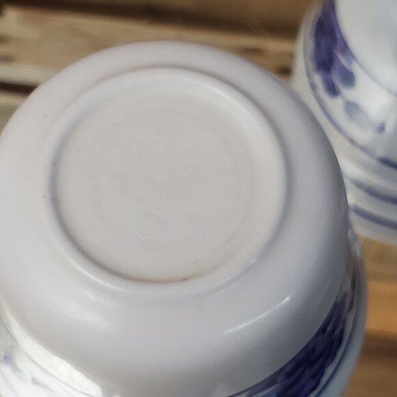 Blue Lotus Melamine Asian Tea Cups - Set of 4 - Picture 7 of 8